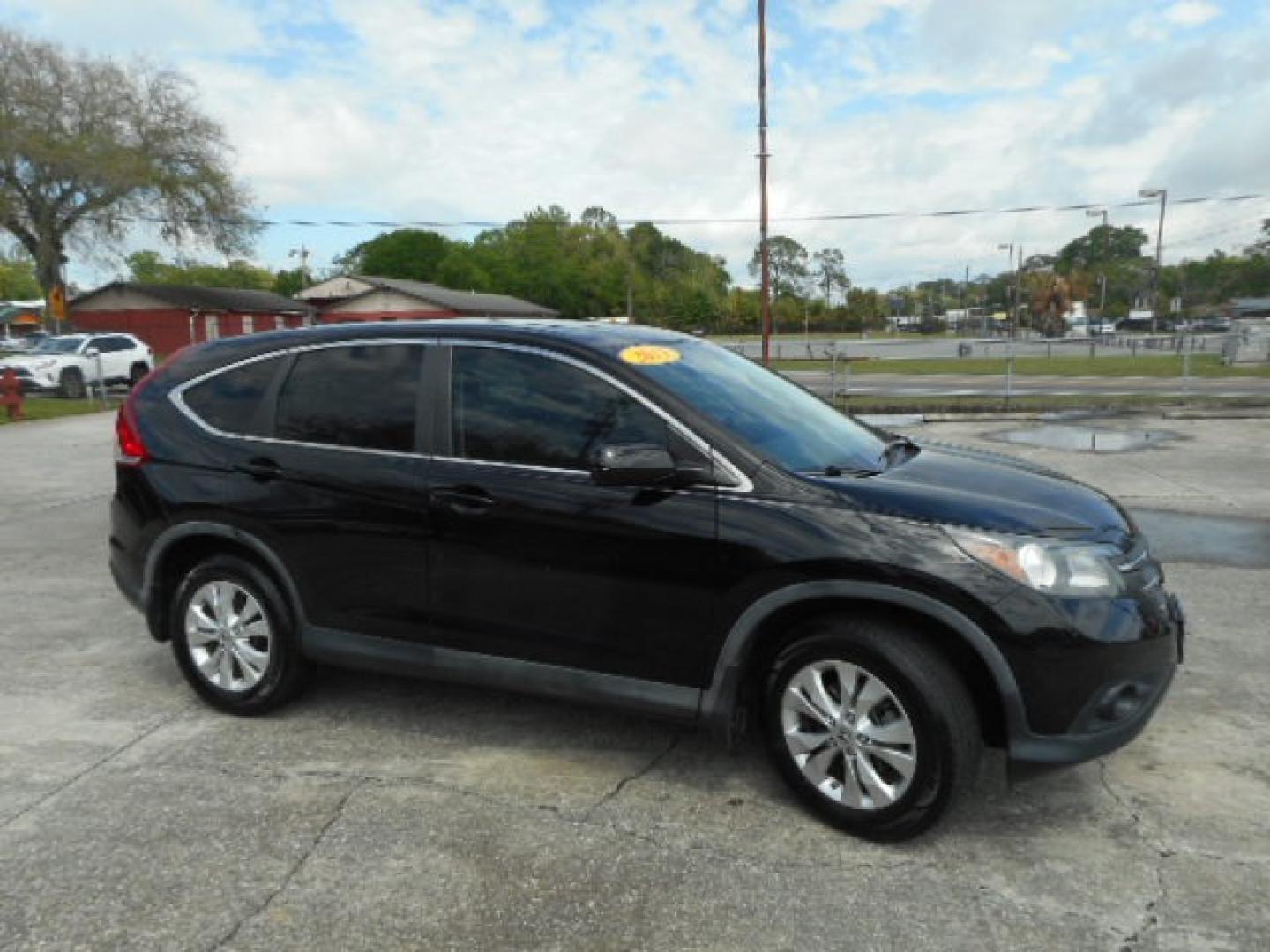 2013 BLACK HONDA CR-V EX (3CZRM3H59DG) , located at 1200 Cassat Avenue, Jacksonville, FL, 32205, (904) 695-1885, 30.302404, -81.731033 - Photo#2